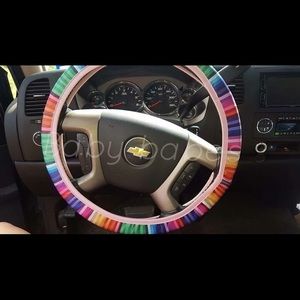 Super cute steering wheel cover!